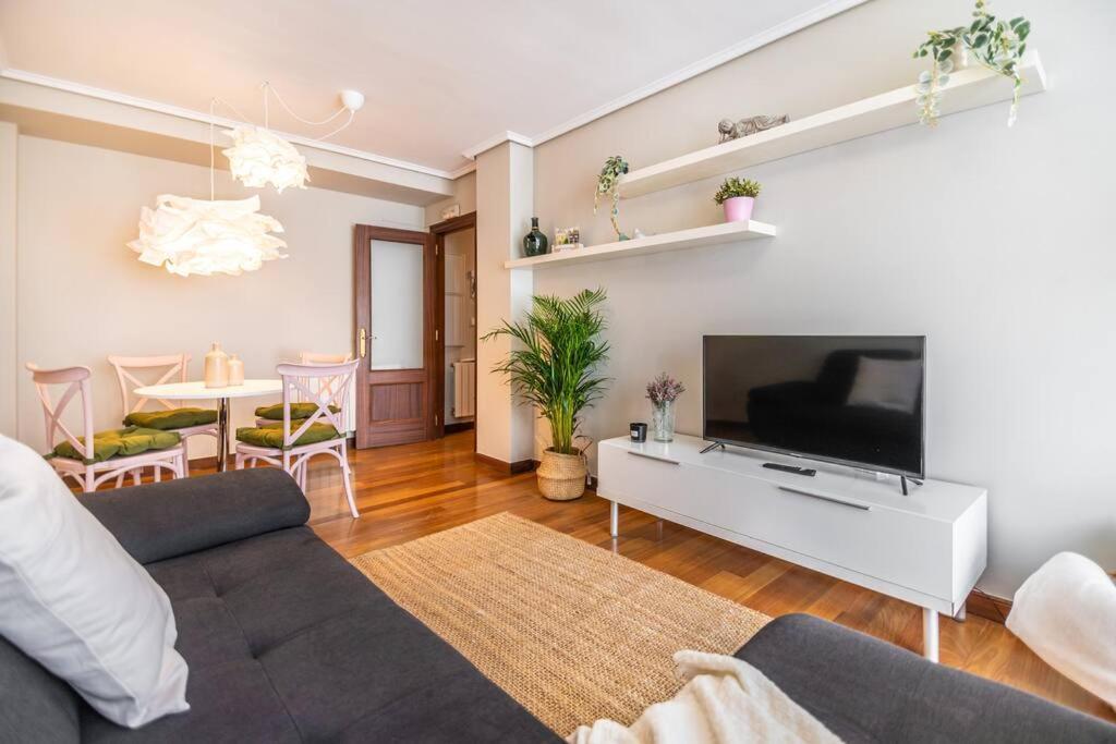 Piso De Diseno En El Casco Antiguo Apartman Castro Urdiales Kültér fotó